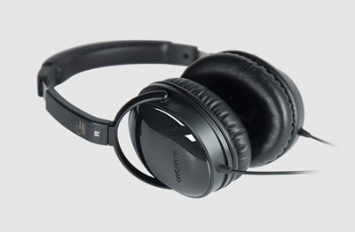 ヘッドフォン Creative Technology 日本 ヘッドフォン Creative Technology 日本